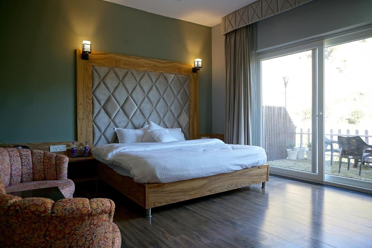 Sl Manor Hill Resort Mussoorie Kültér fotó
